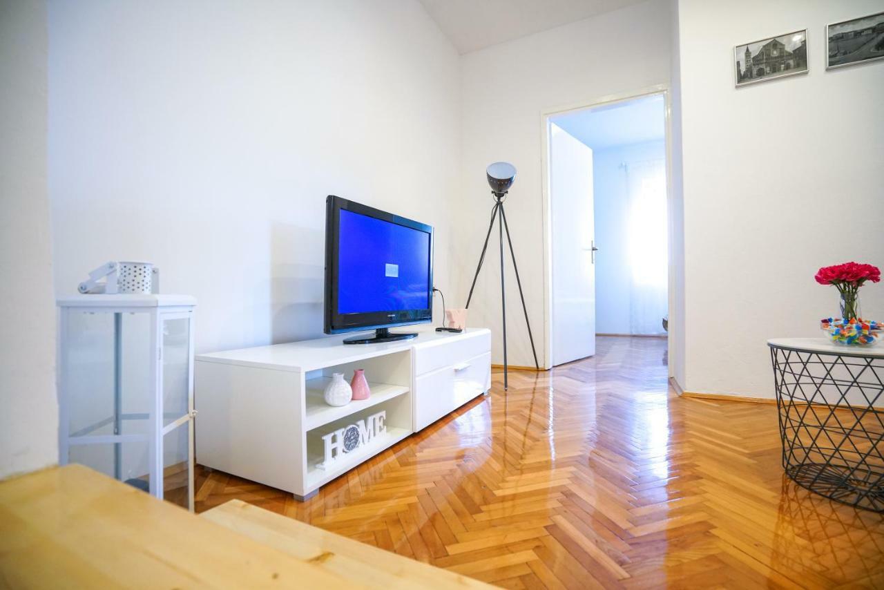 Apartament S&j